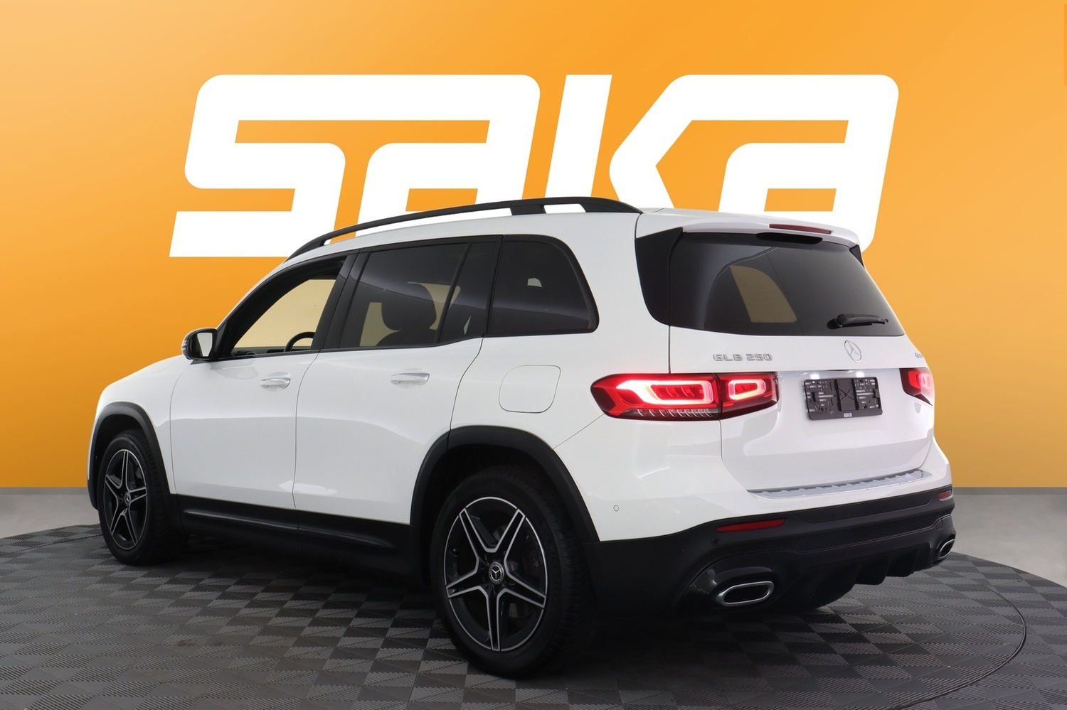 Mercedes-Benz GLB vaihtoauto