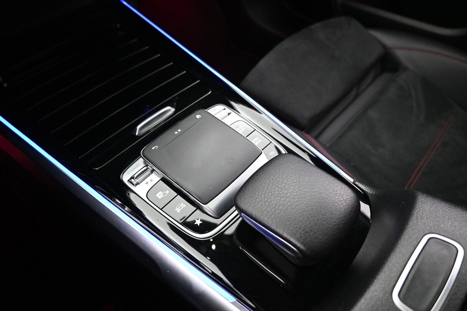 Mercedes-Benz GLB vaihtoauto