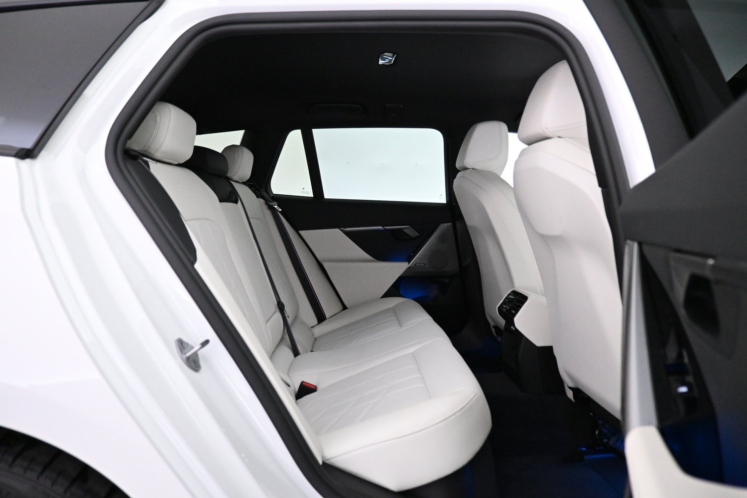 BMW i5 vaihtoauto