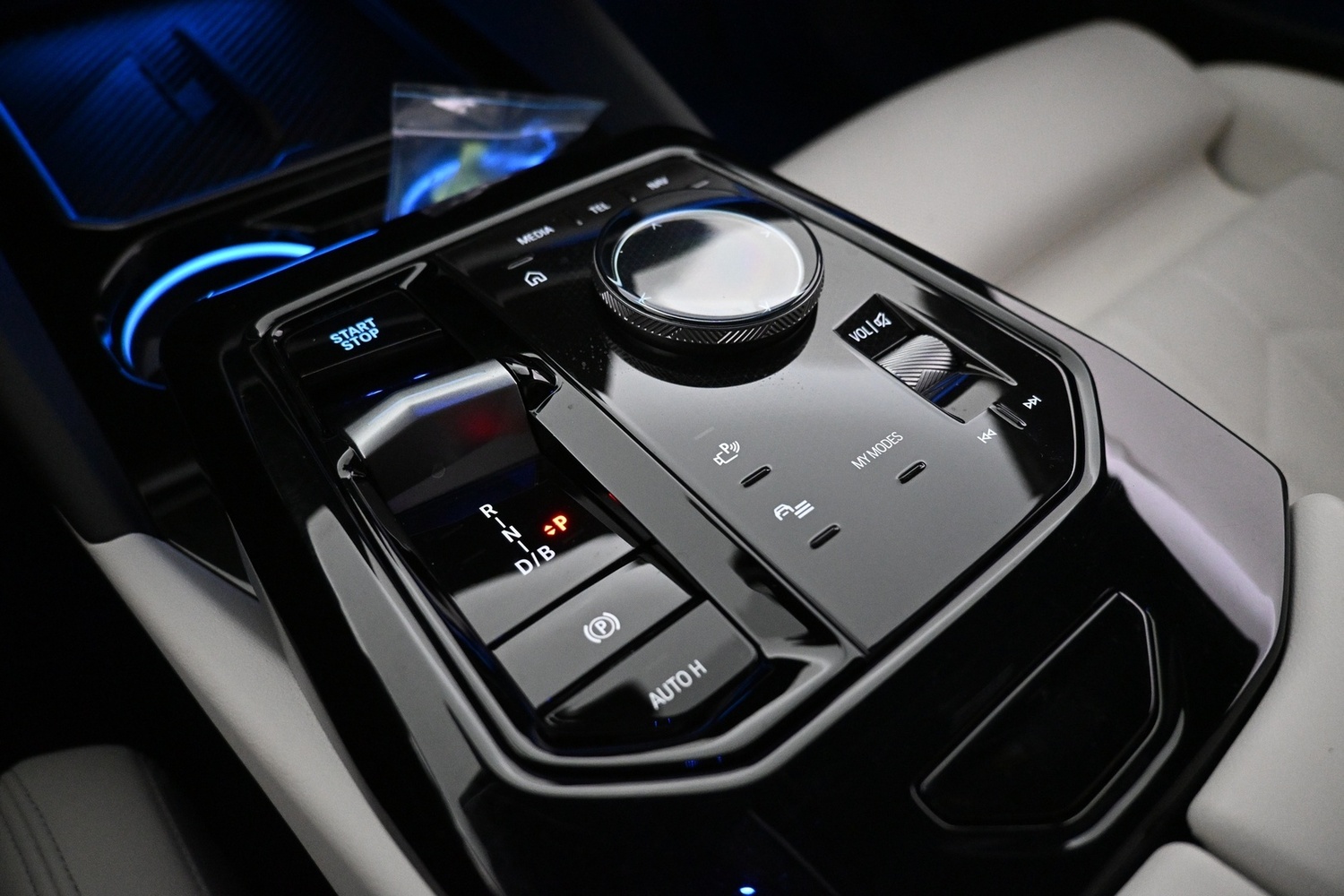 BMW i5 vaihtoauto