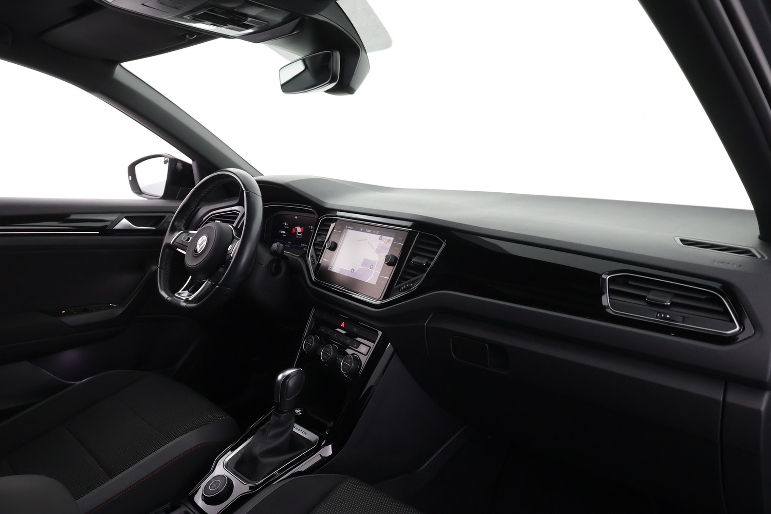 Volkswagen T-Roc vaihtoauto