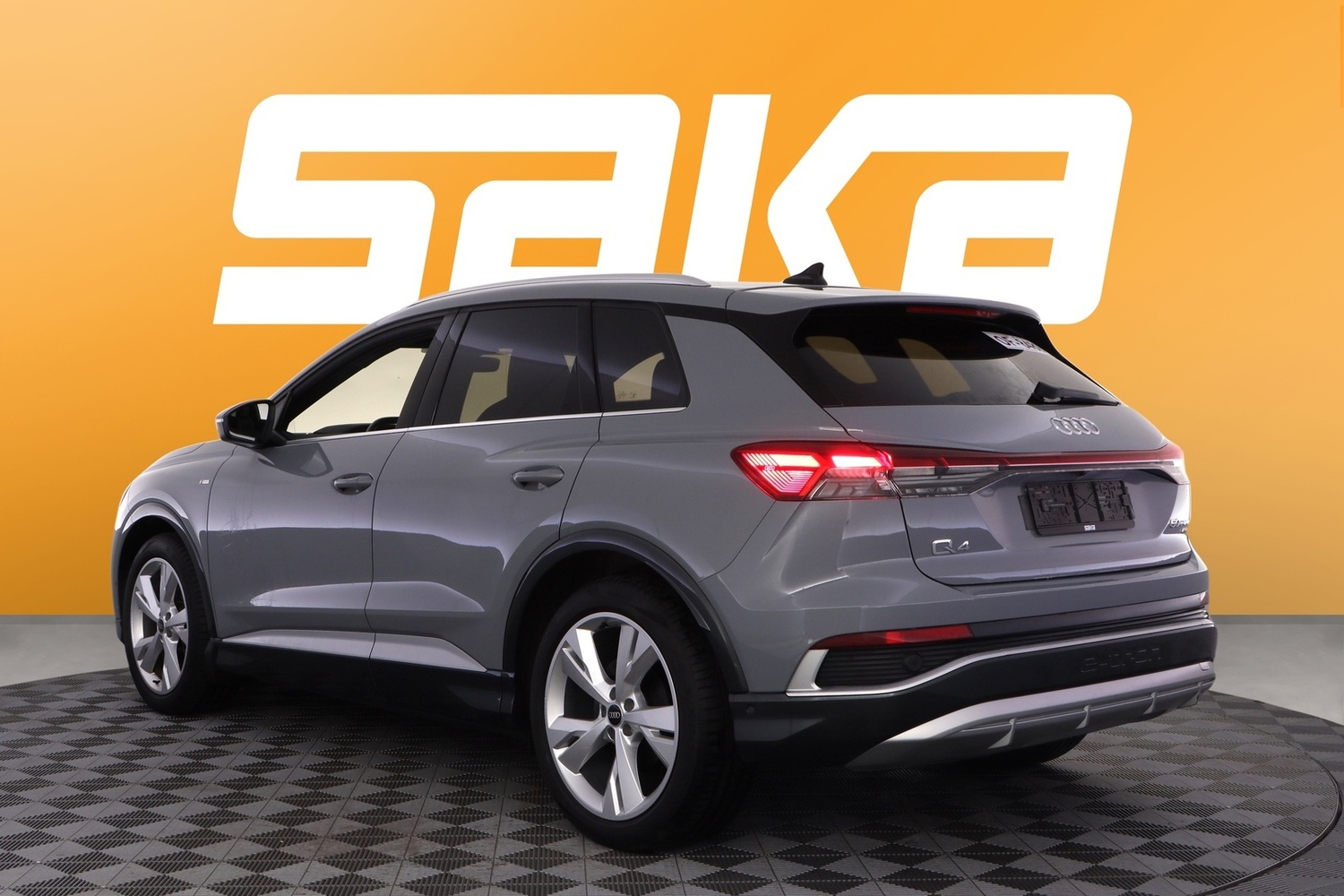 Audi Q4 e-tron vaihtoauto