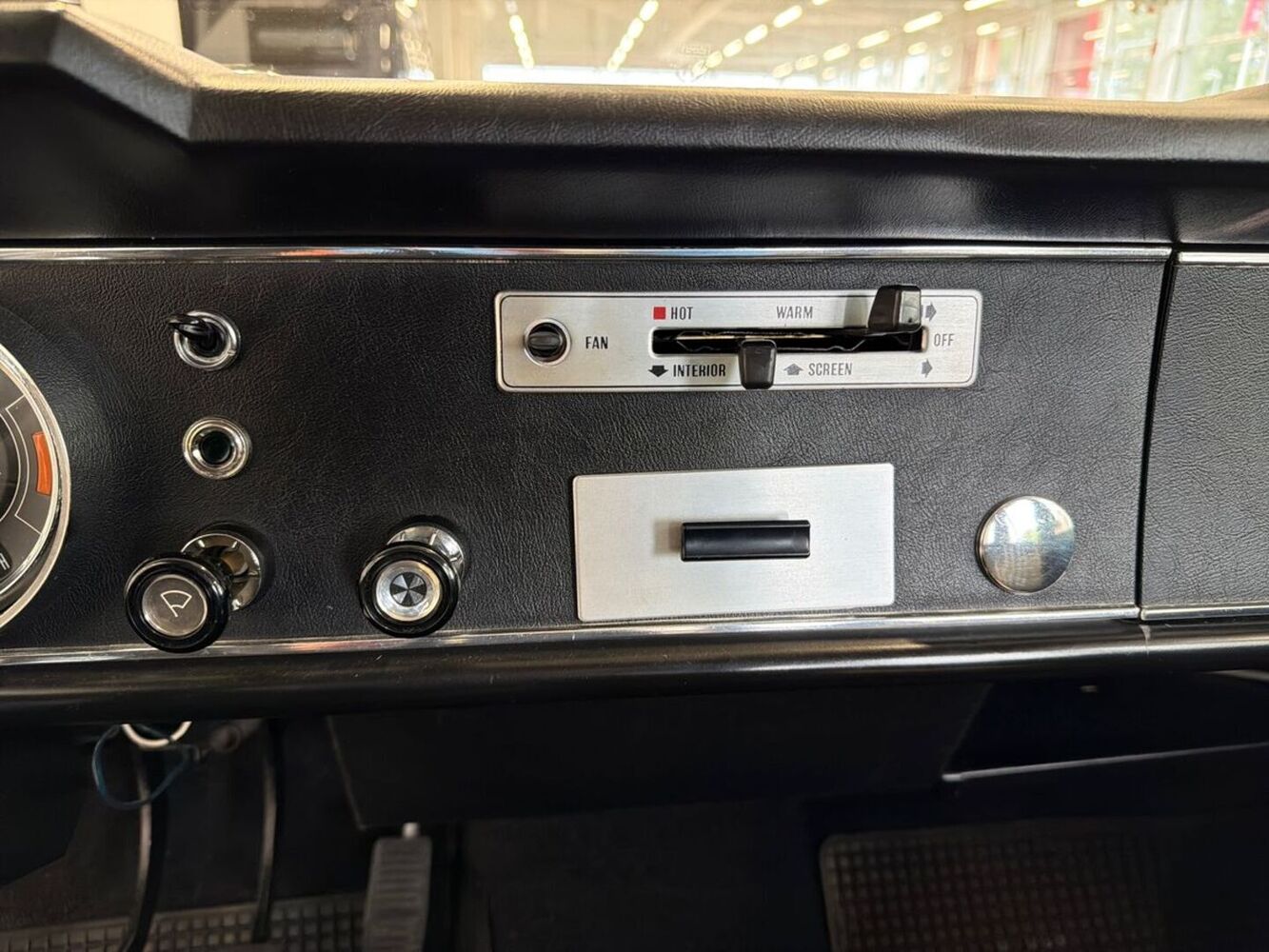 Ford Cortina vaihtoauto