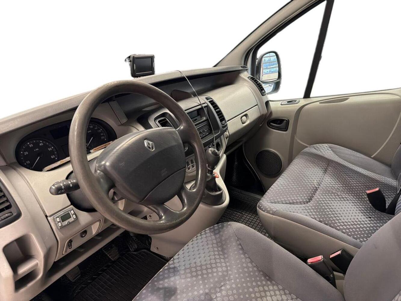 Renault Trafic vaihtoauto