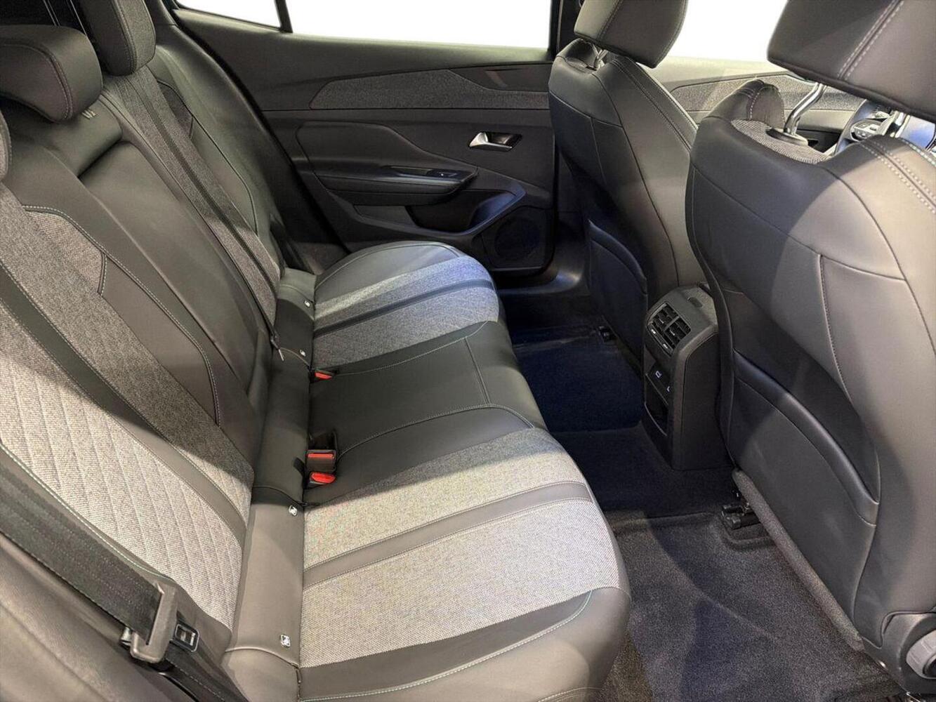 Peugeot 408 vaihtoauto