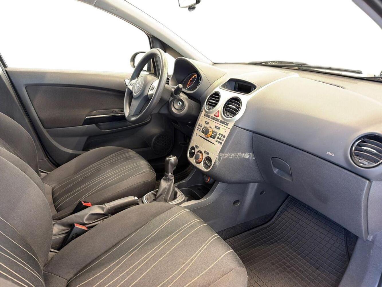 Opel Corsa vaihtoauto