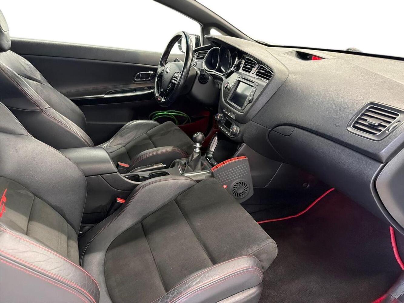 Kia Proceed vaihtoauto