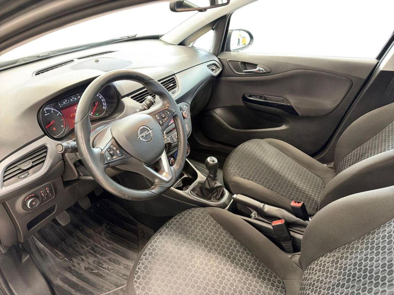 Opel Corsa vaihtoauto