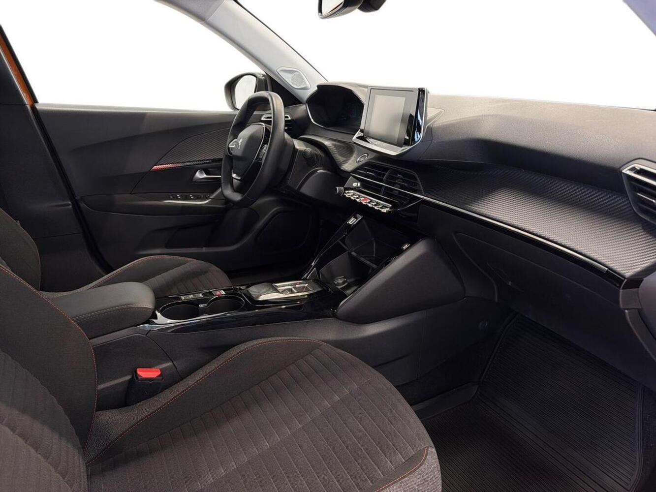 Peugeot e-2008 vaihtoauto