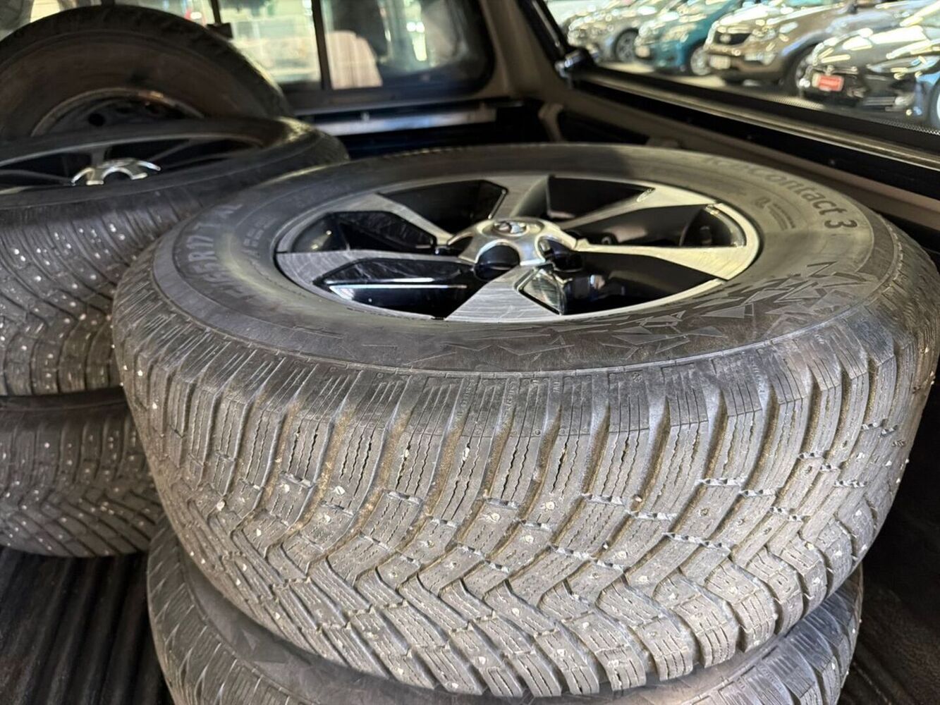 Toyota Hilux vaihtoauto