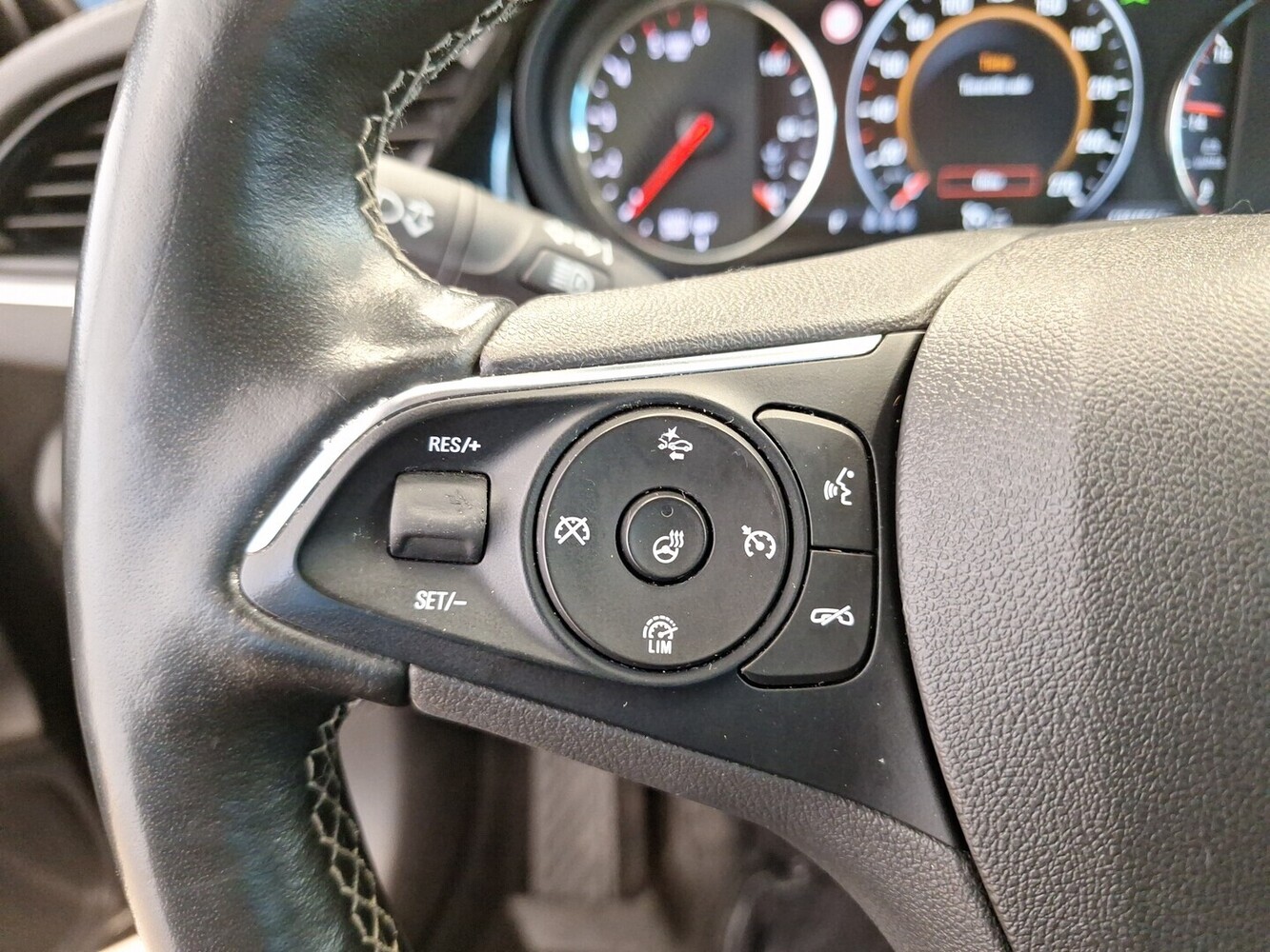 Opel Insignia vaihtoauto
