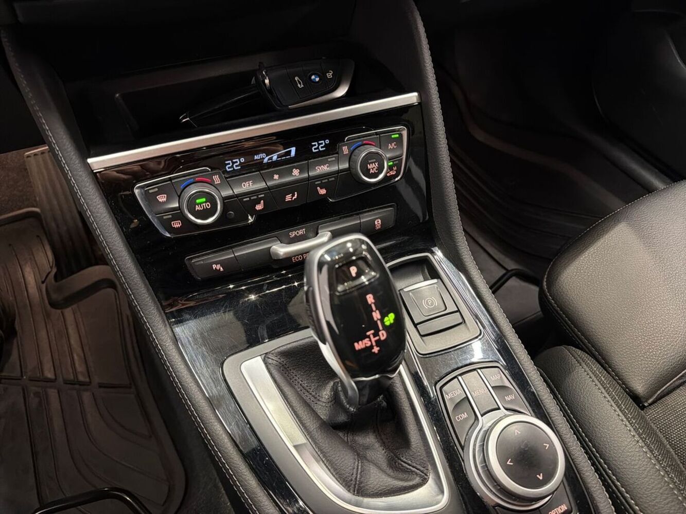 BMW 218 vaihtoauto