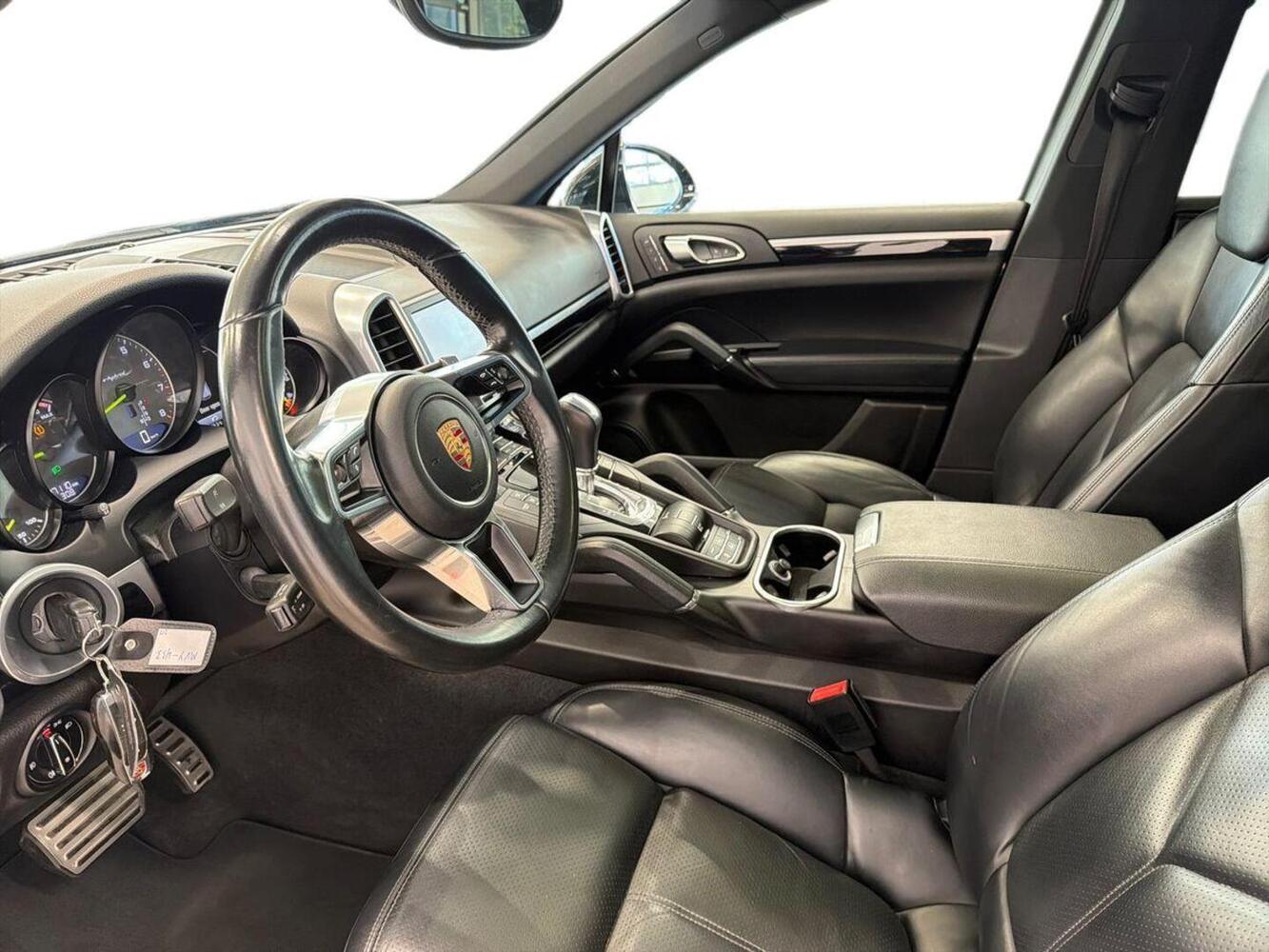 Porsche Cayenne vaihtoauto