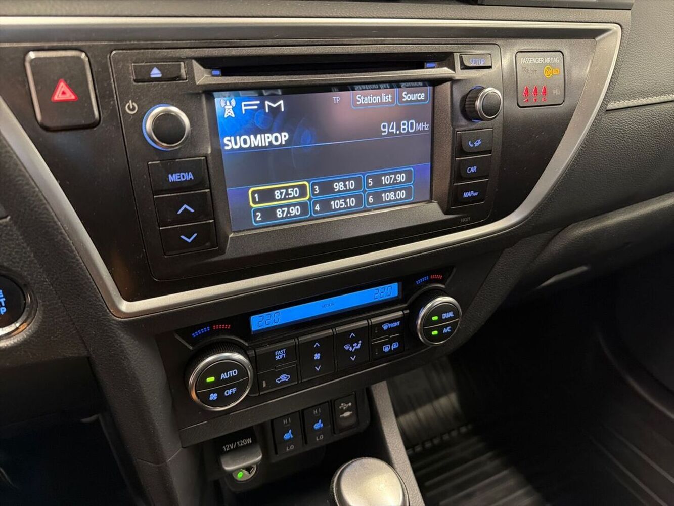 Toyota Auris vaihtoauto