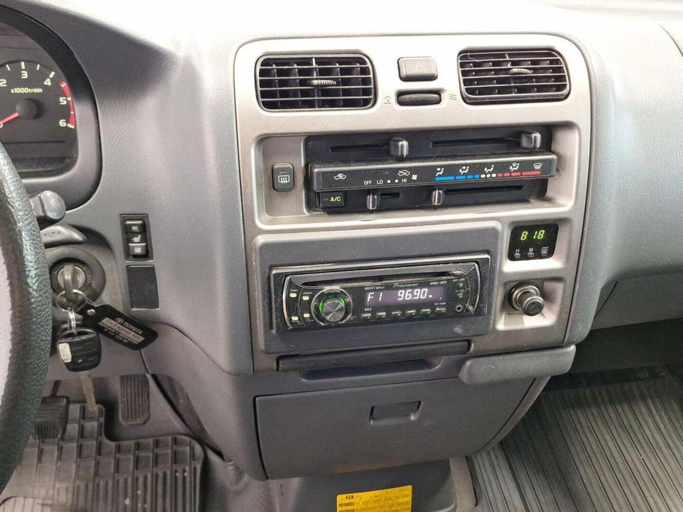 Toyota Hiace vaihtoauto