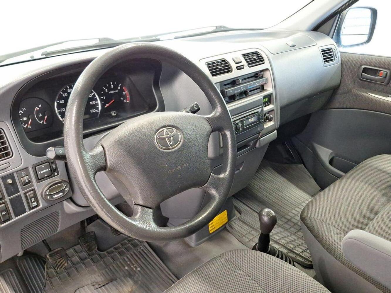Toyota Hiace vaihtoauto