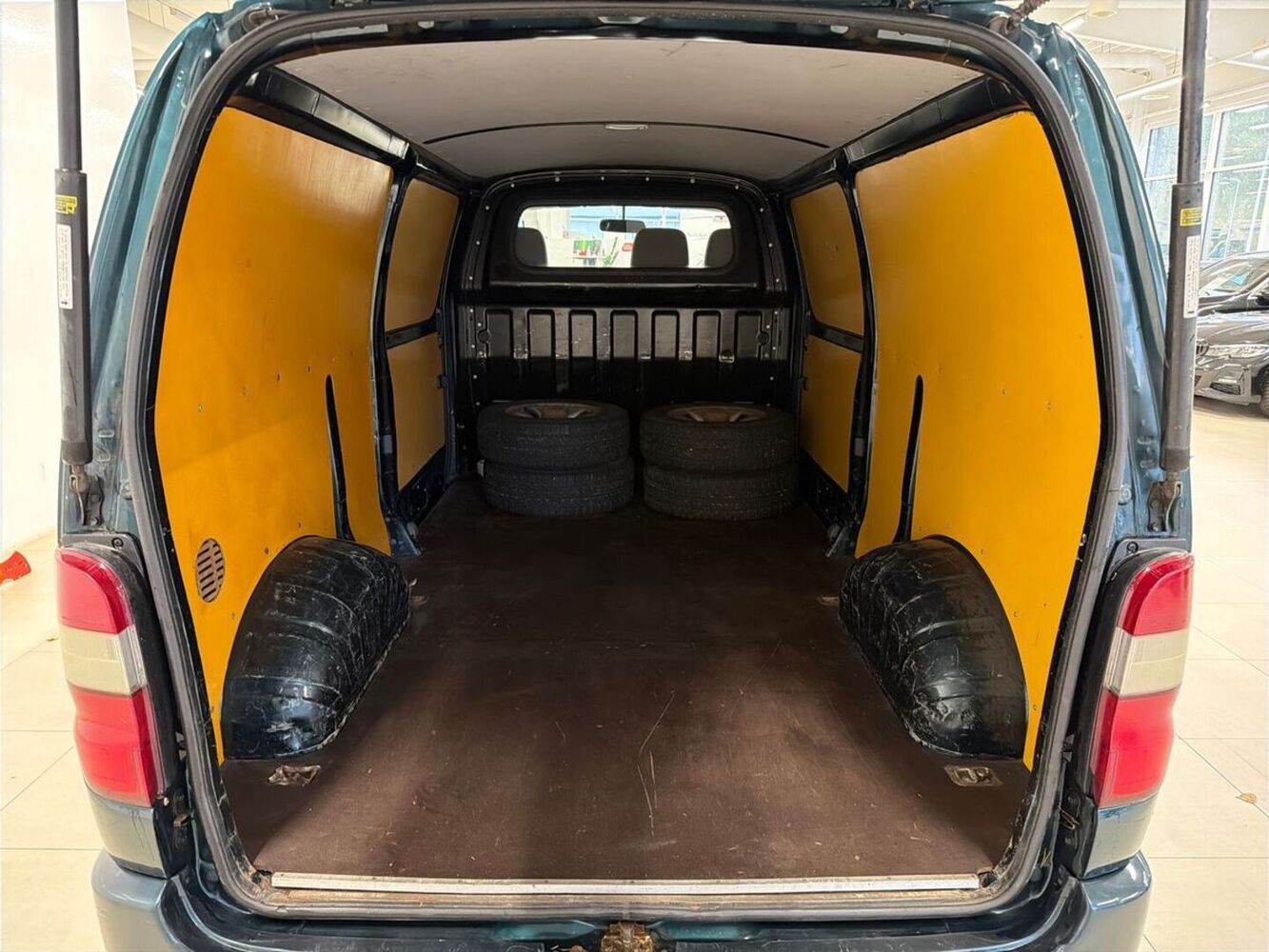 Toyota Hiace vaihtoauto