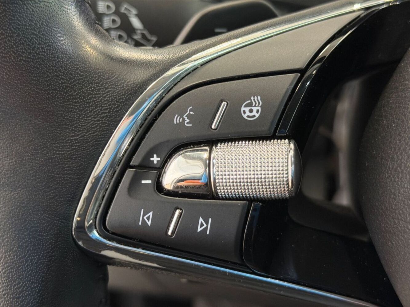 Skoda Karoq vaihtoauto