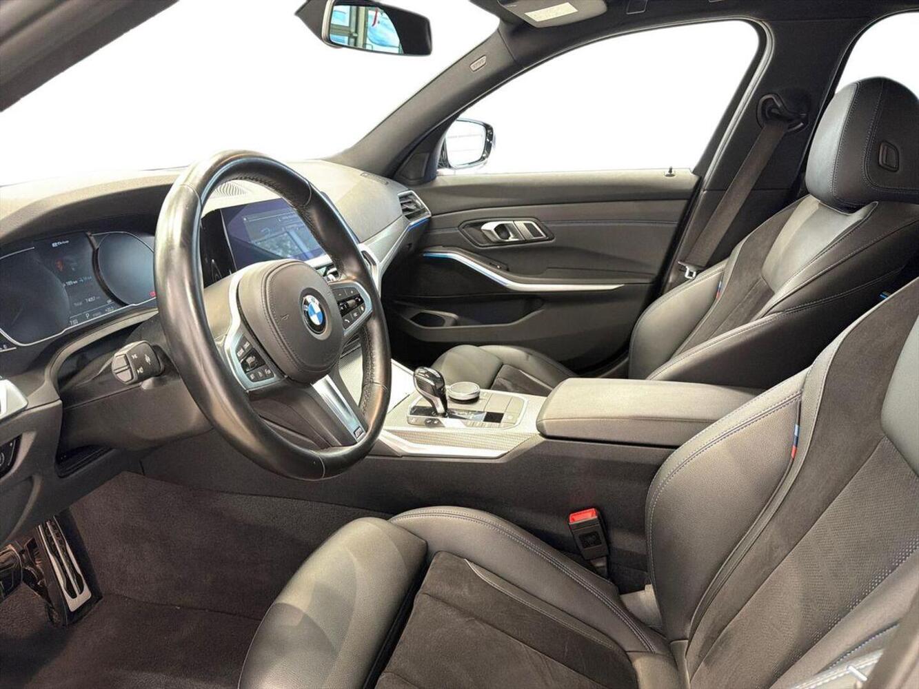 BMW 330 vaihtoauto