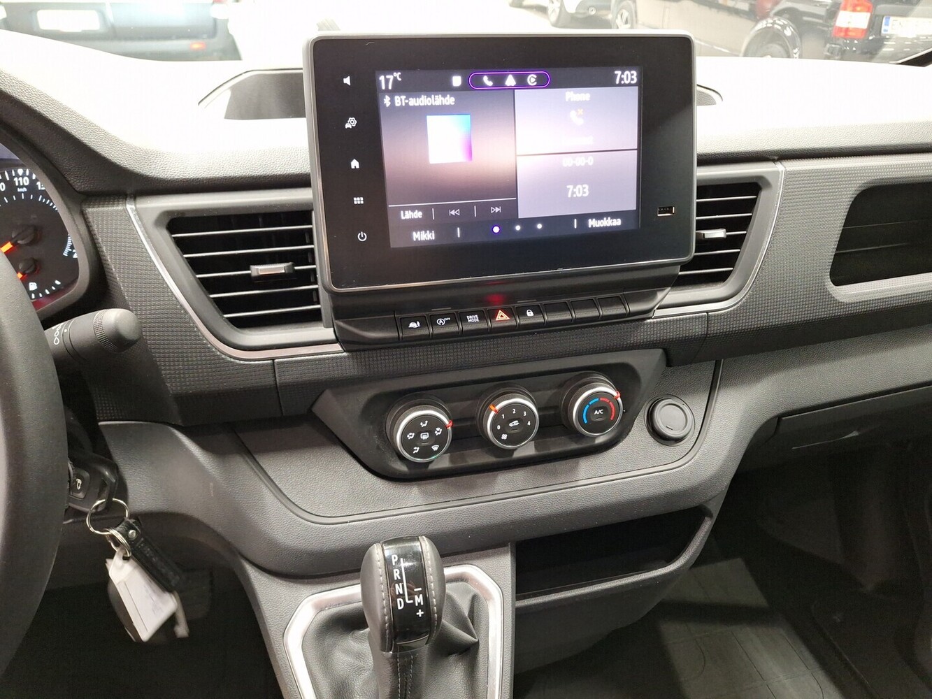 Nissan Primastar vaihtoauto