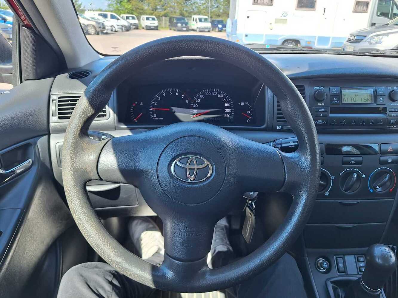 Toyota Corolla vaihtoauto