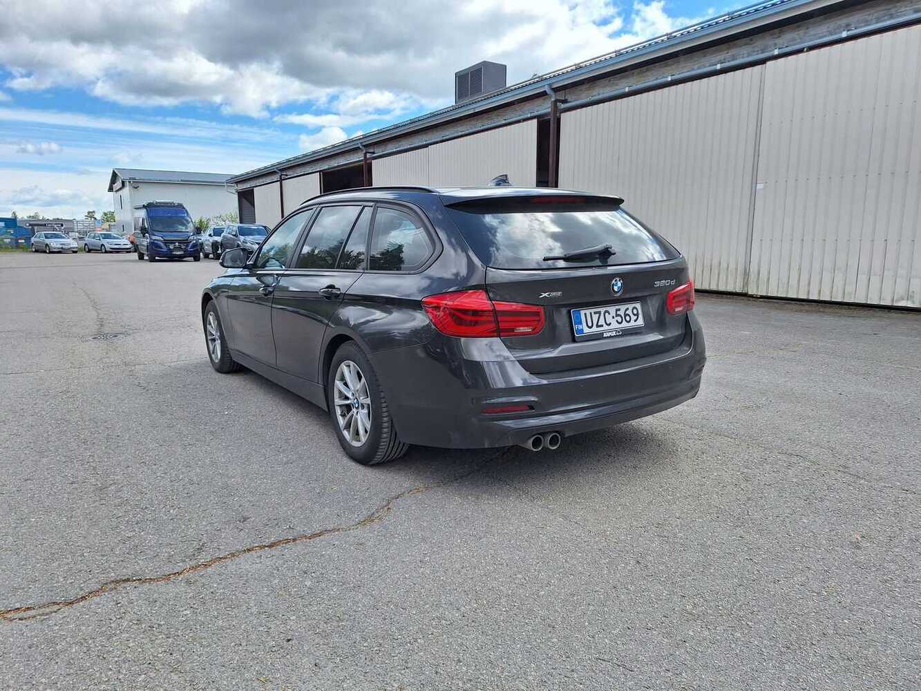 BMW 320 vaihtoauto