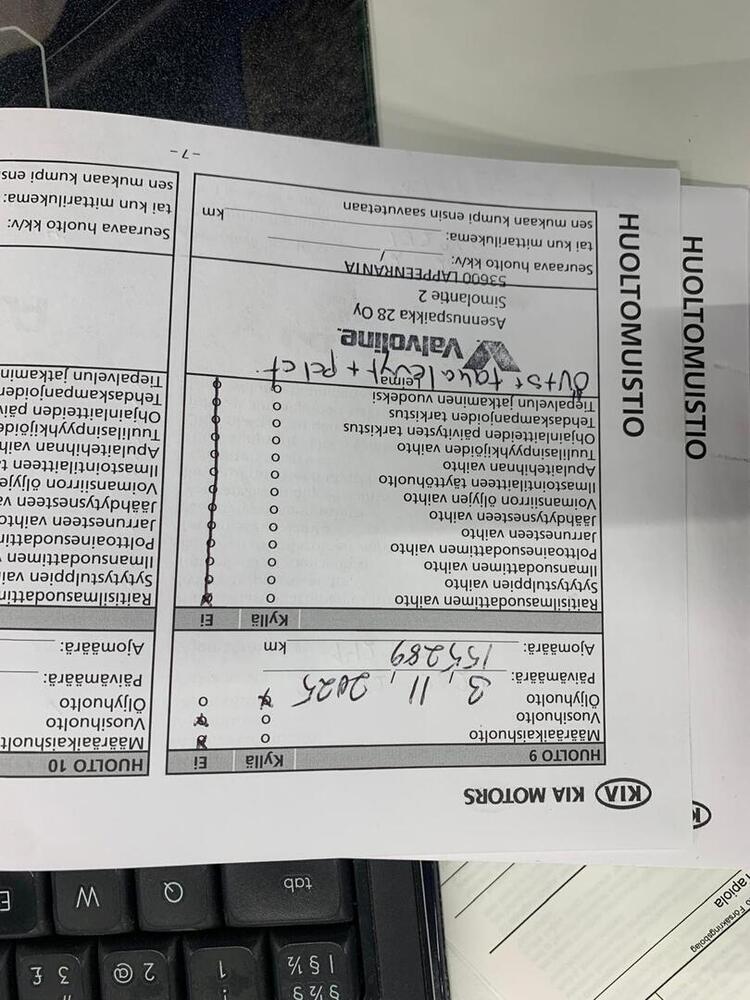 Kia Carens vaihtoauto