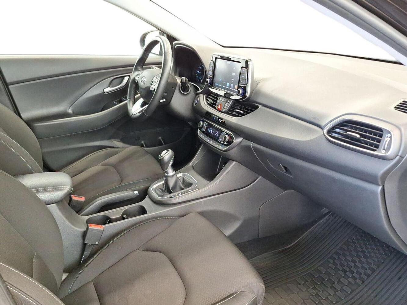 Hyundai i30 Fastback vaihtoauto