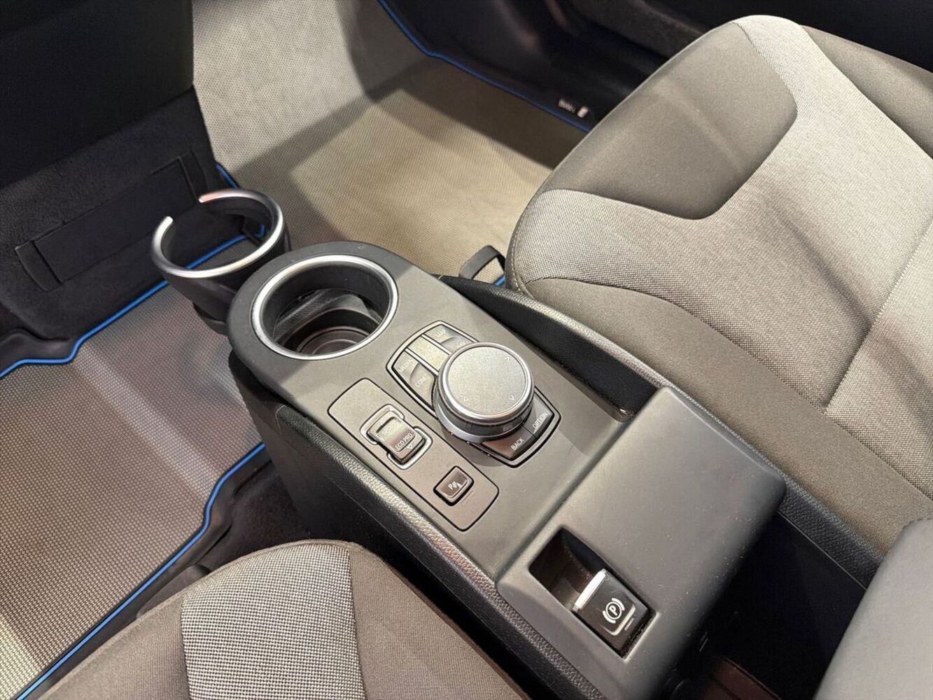 BMW i3s vaihtoauto