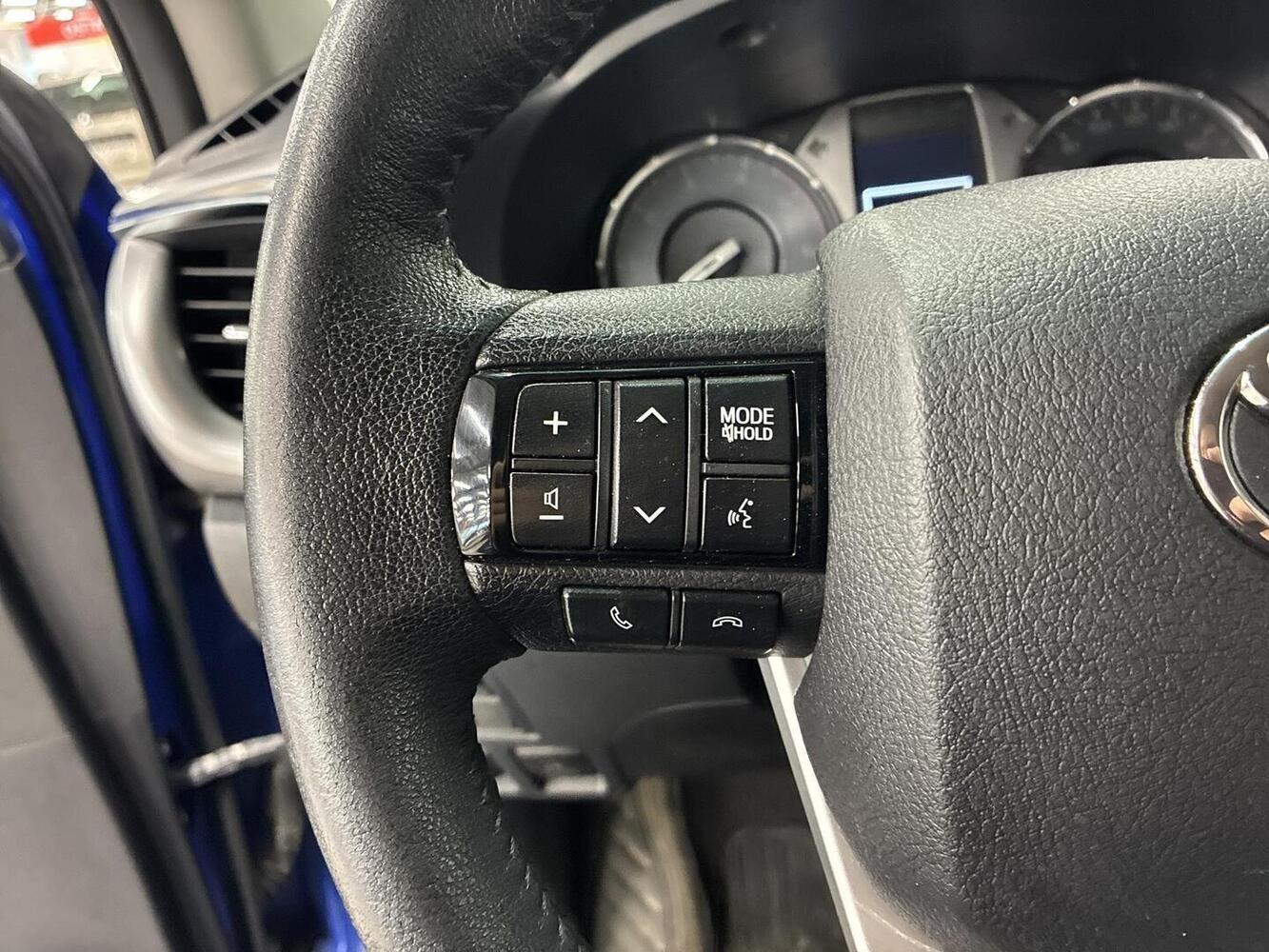 Toyota Hilux vaihtoauto