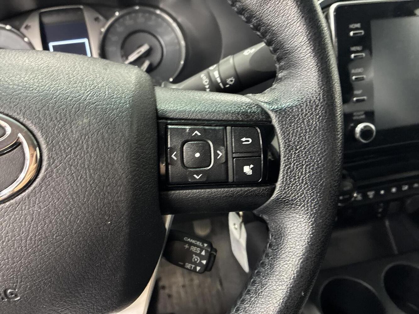 Toyota Hilux vaihtoauto