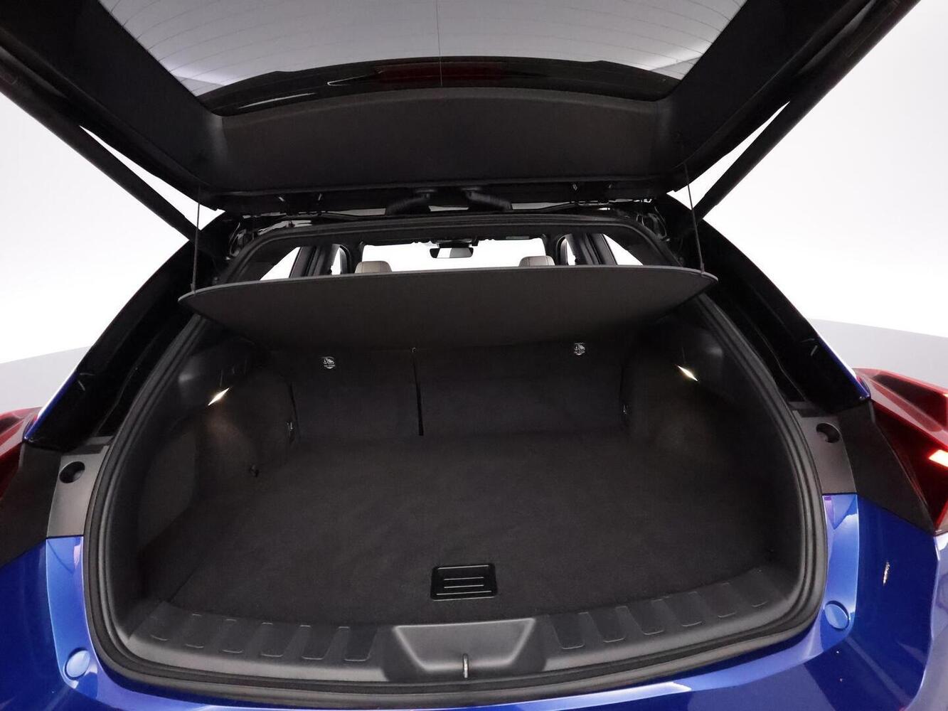 Lexus UX vaihtoauto