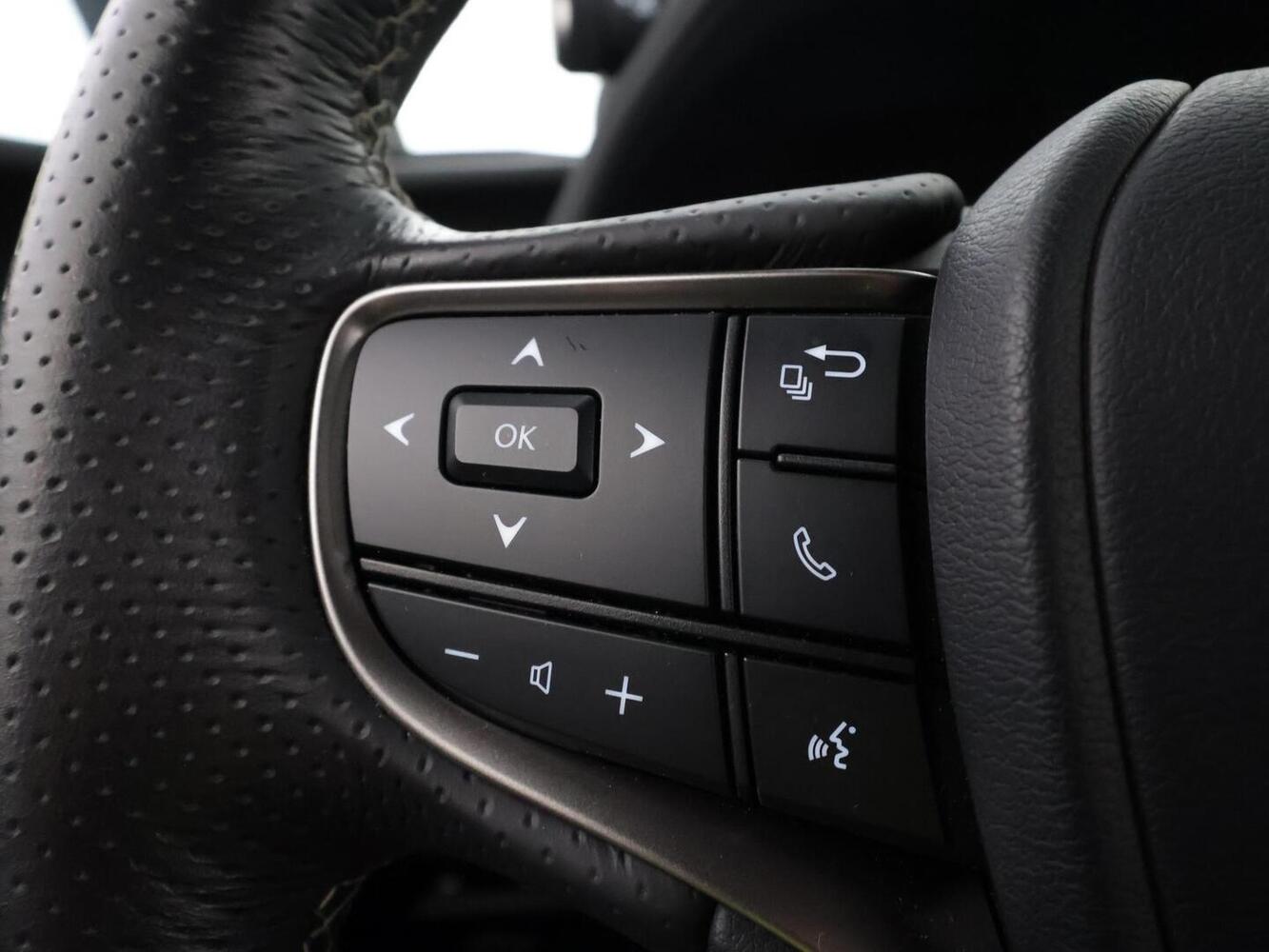 Lexus UX vaihtoauto
