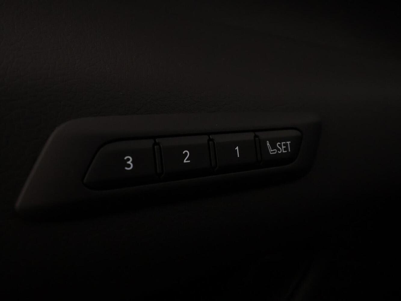 Lexus UX vaihtoauto
