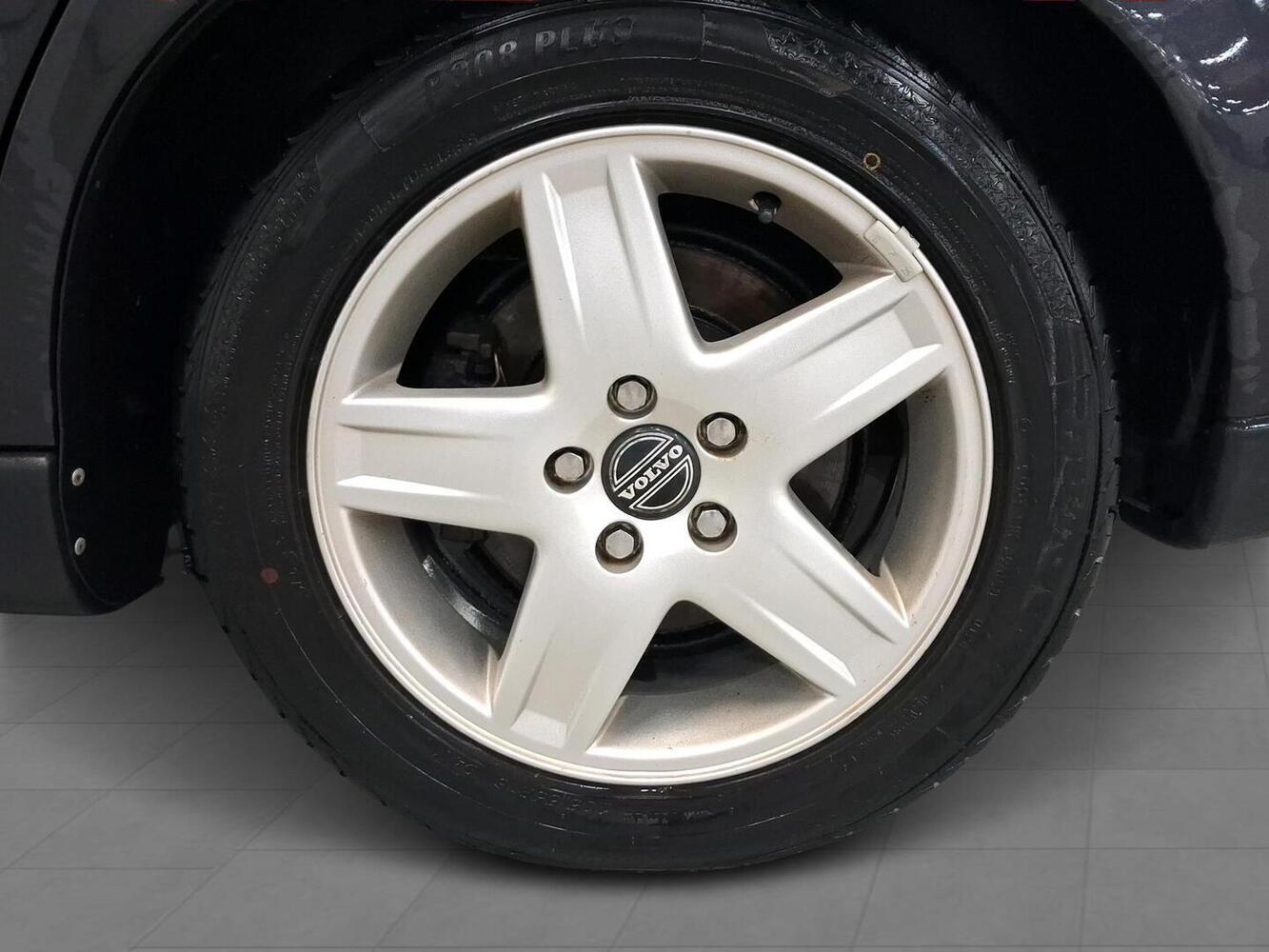 Volvo V70 vaihtoauto