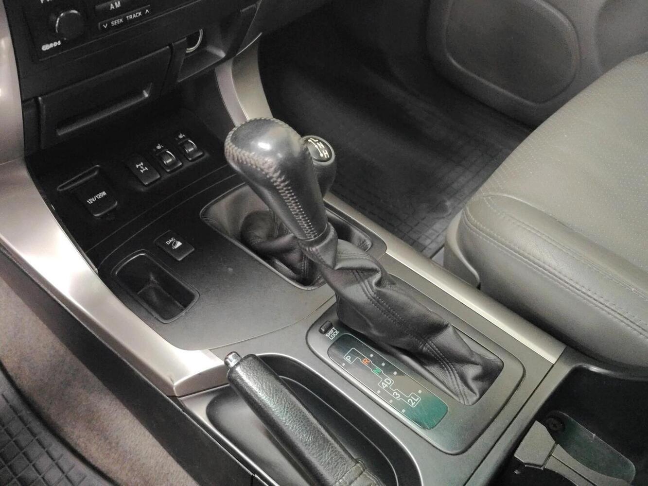 Toyota Land Cruiser vaihtoauto