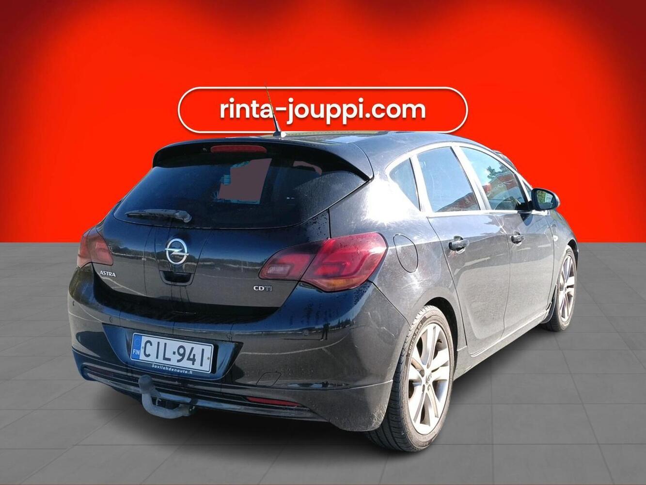 Opel Astra vaihtoauto