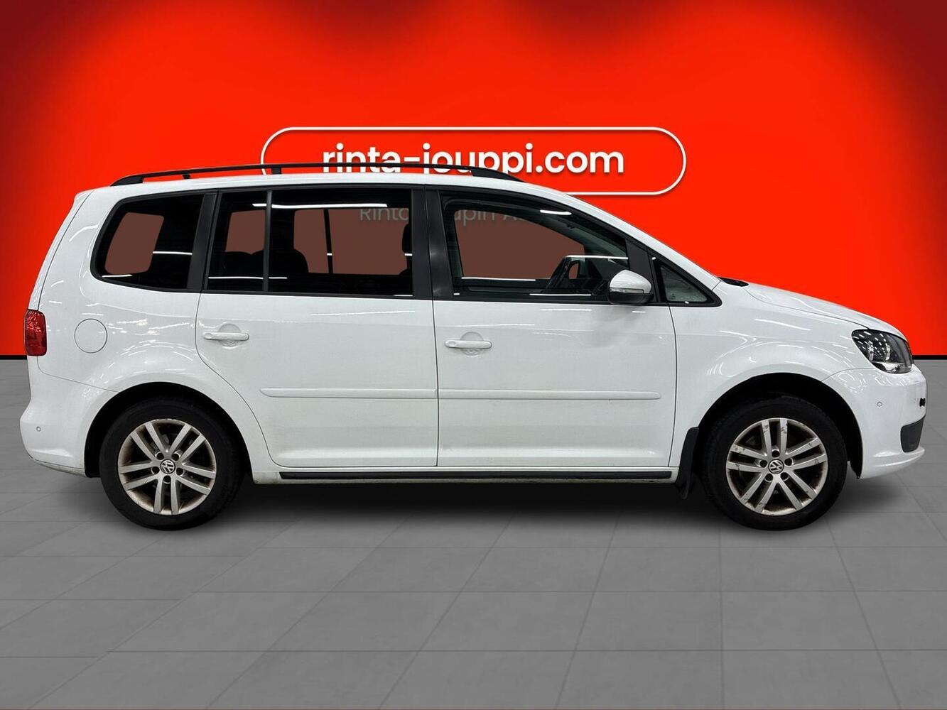 Volkswagen Touran vaihtoauto