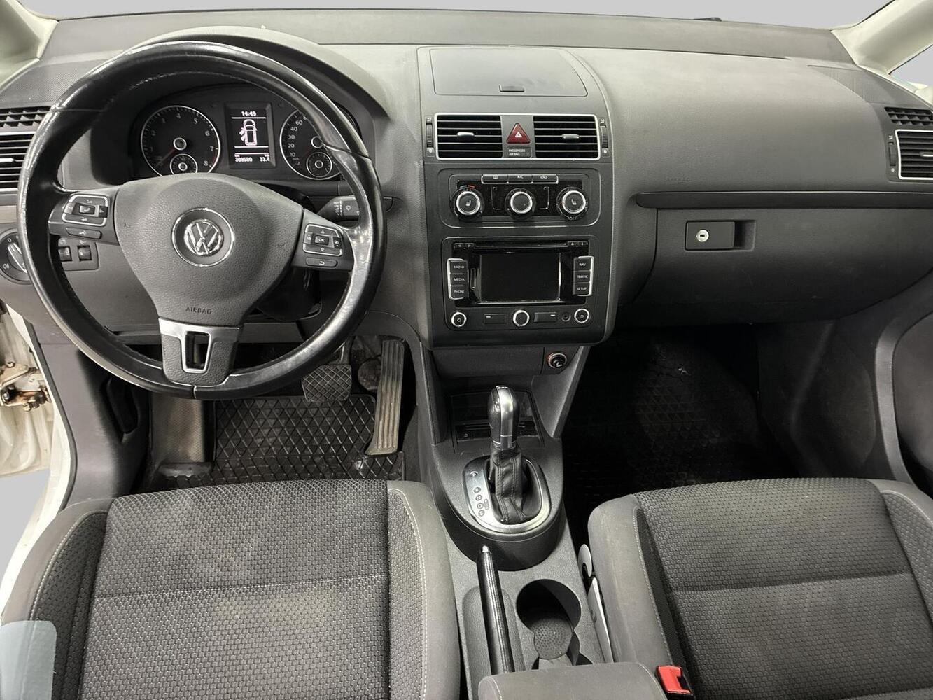 Volkswagen Touran vaihtoauto