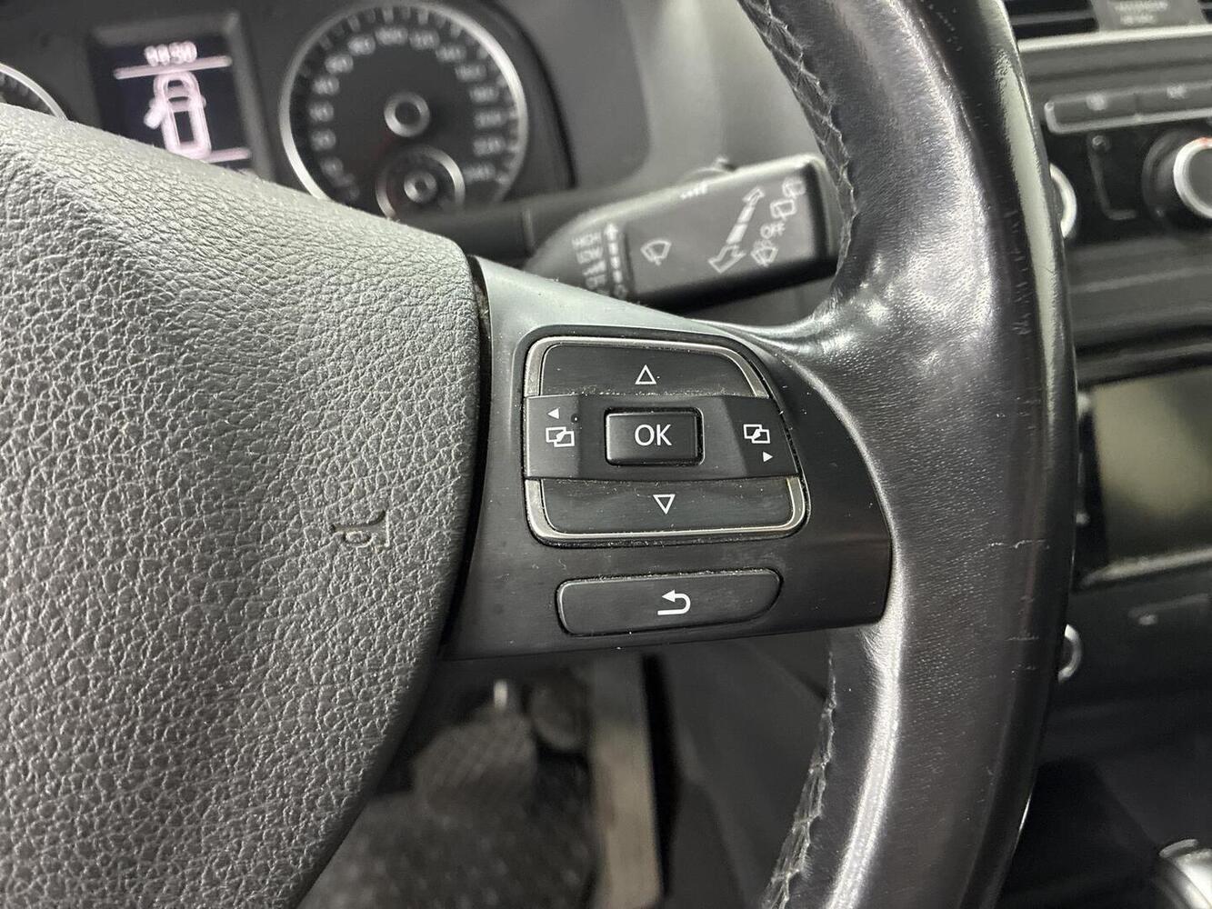Volkswagen Touran vaihtoauto