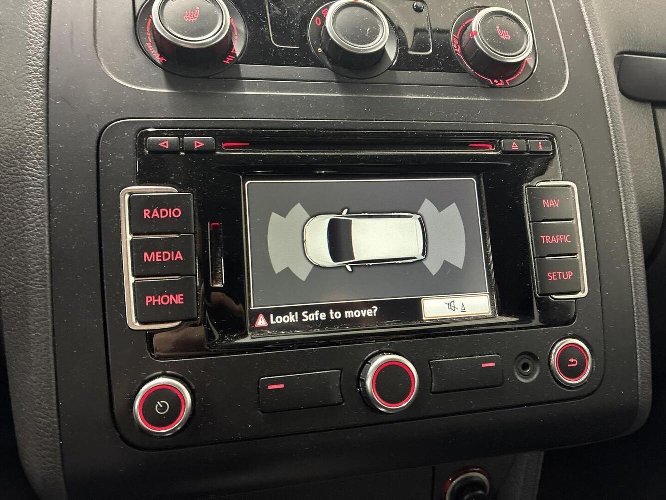 Volkswagen Touran vaihtoauto