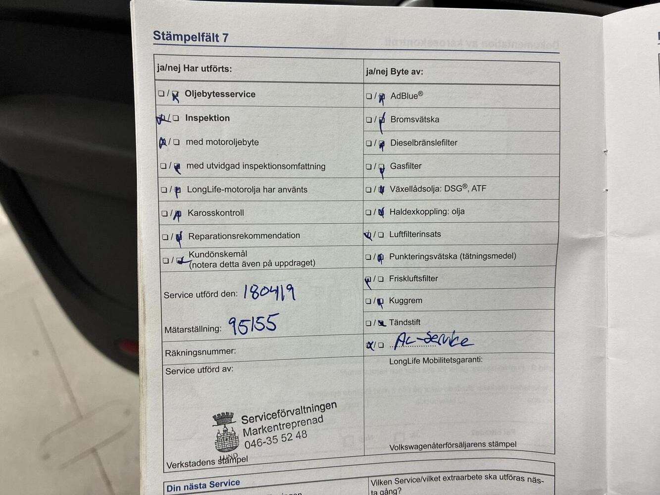 Volkswagen Touran vaihtoauto