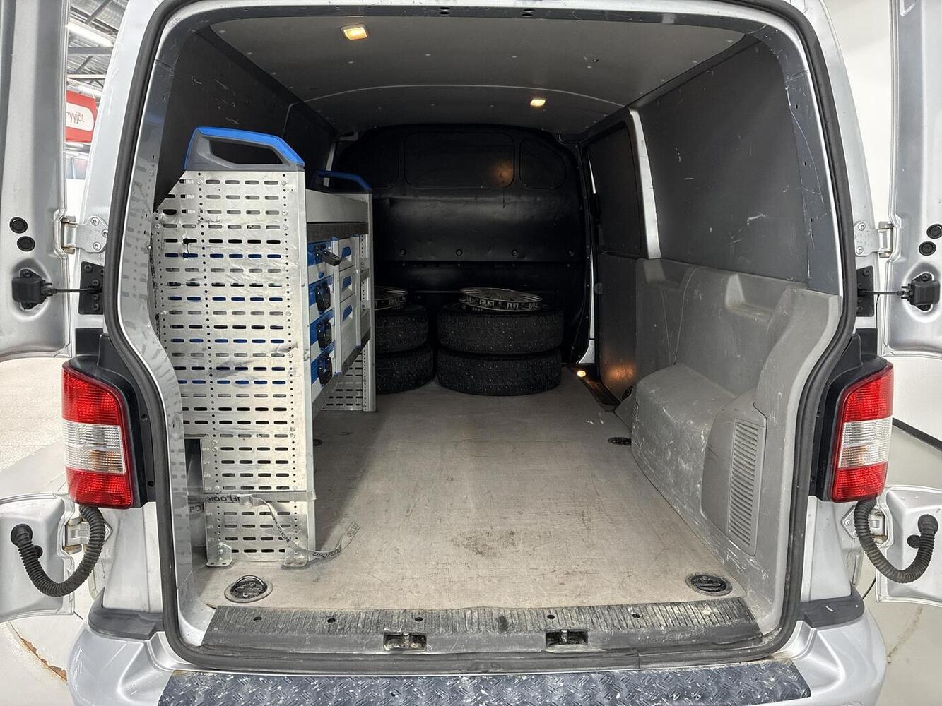 Volkswagen Transporter vaihtoauto