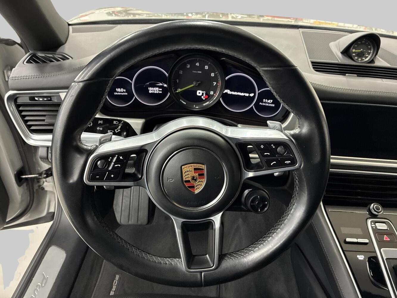 Porsche Panamera vaihtoauto