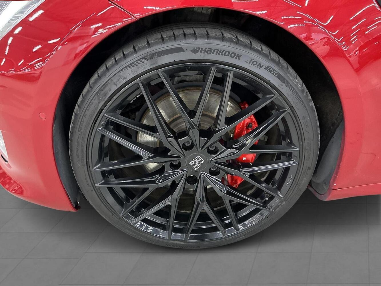 Tesla Model S vaihtoauto
