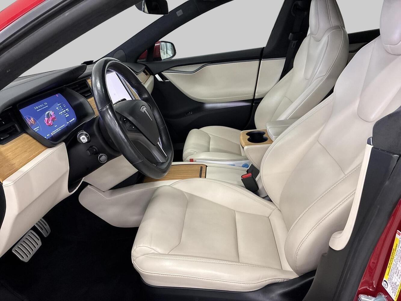 Tesla Model S vaihtoauto