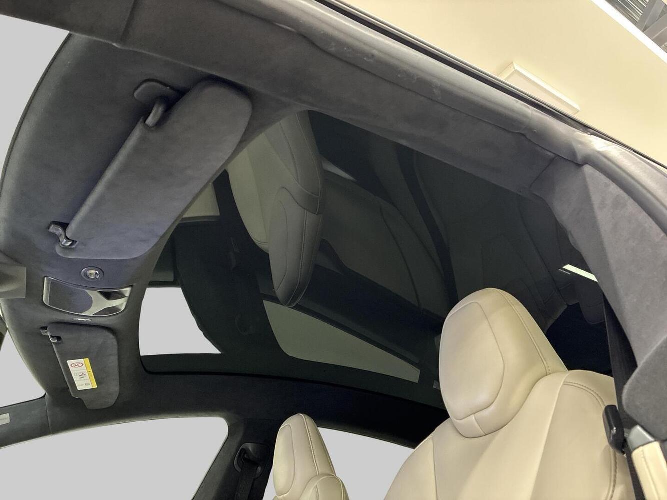 Tesla Model S vaihtoauto