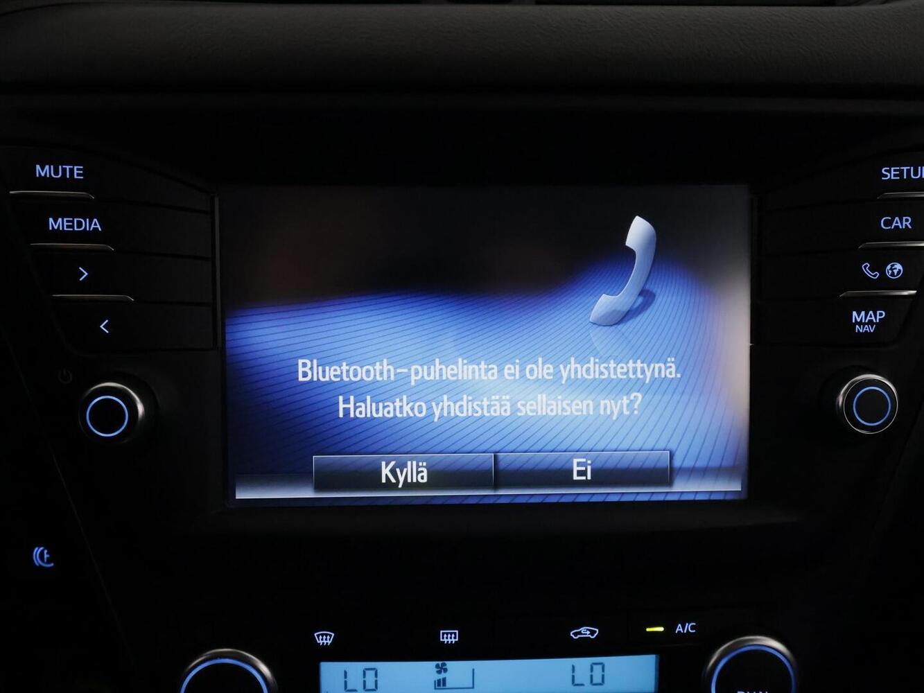 Toyota Avensis vaihtoauto