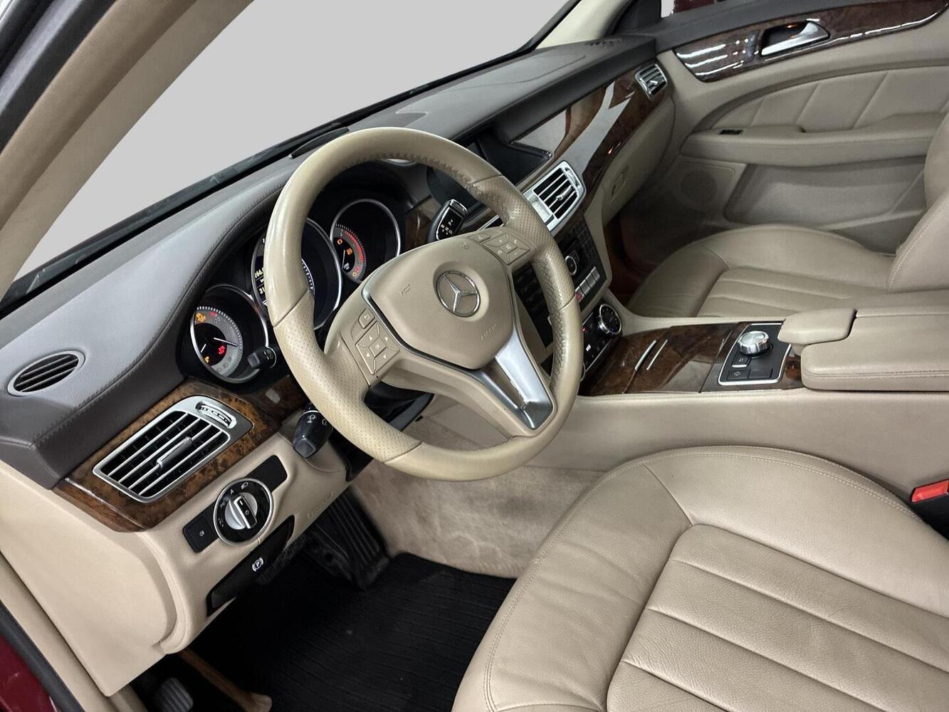 Mercedes-Benz CLS vaihtoauto