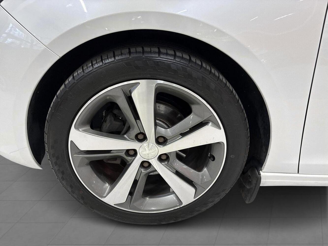 Peugeot 308 vaihtoauto